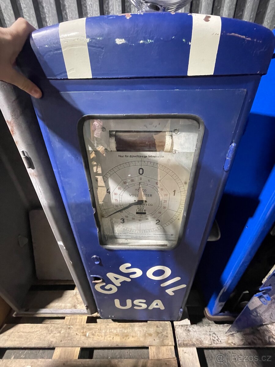 benzinovej stojan, benzinova pumpa - 2