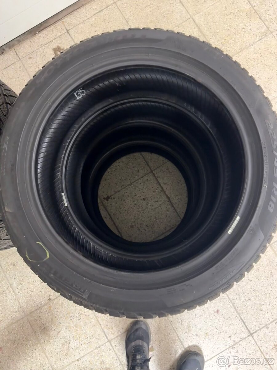 Zimní 225/45 R18 Pirelli Sottozero 3 225/45/18 91H - 2