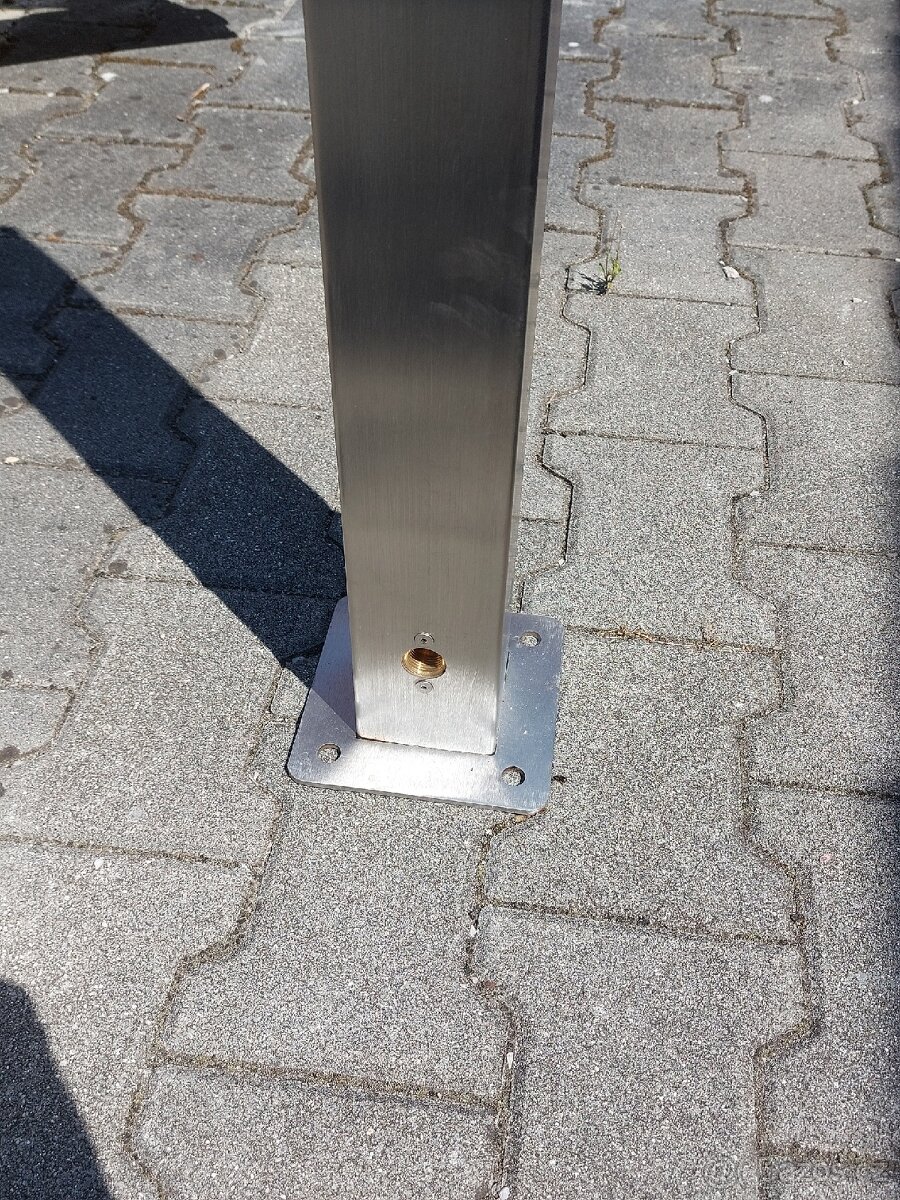 Venkovní sloupek s kohoutkem - 2