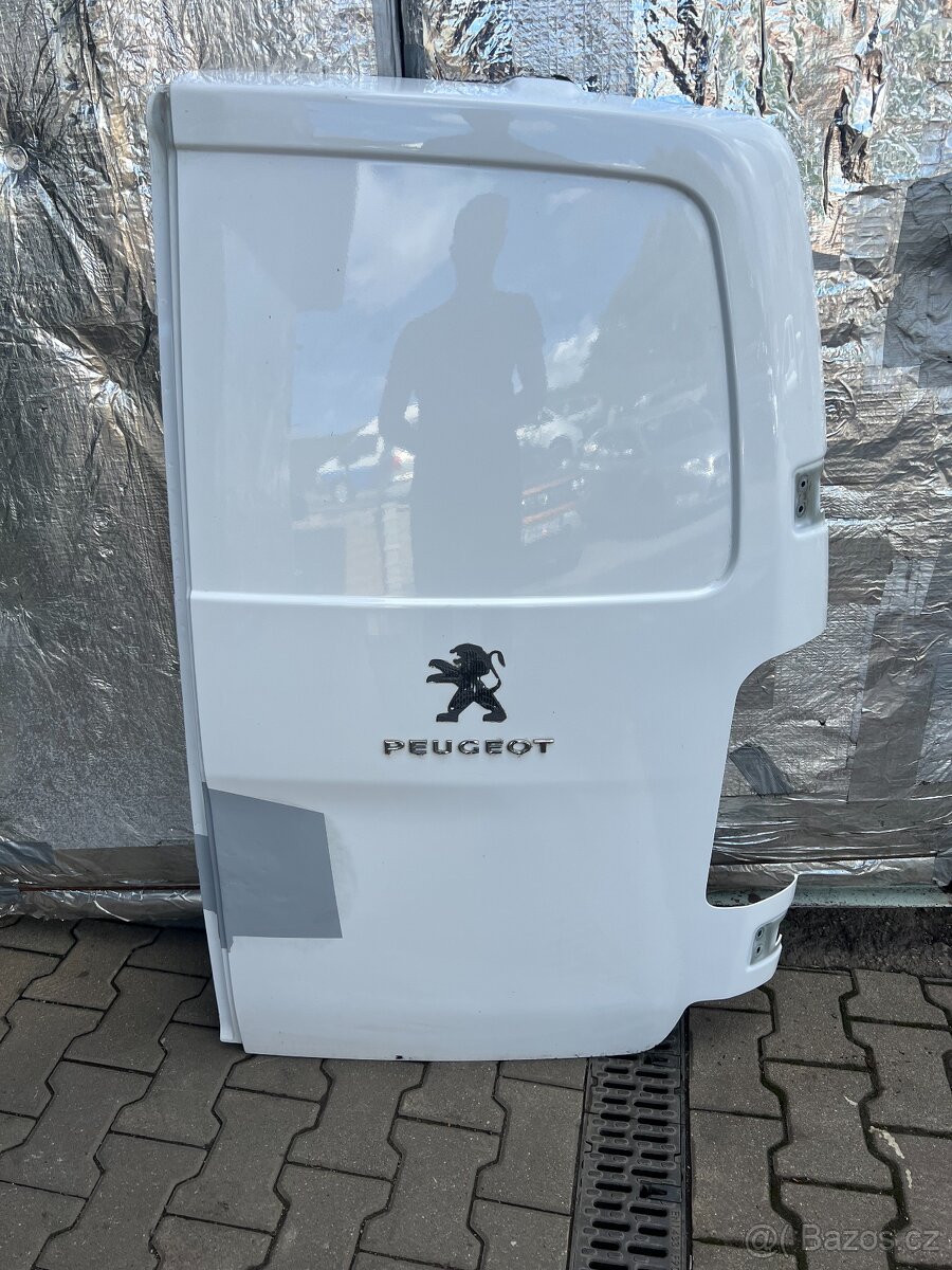 Peugeot Expert, Toyota ProAce, Citroen Jumpy dveře kufru vík - 2
