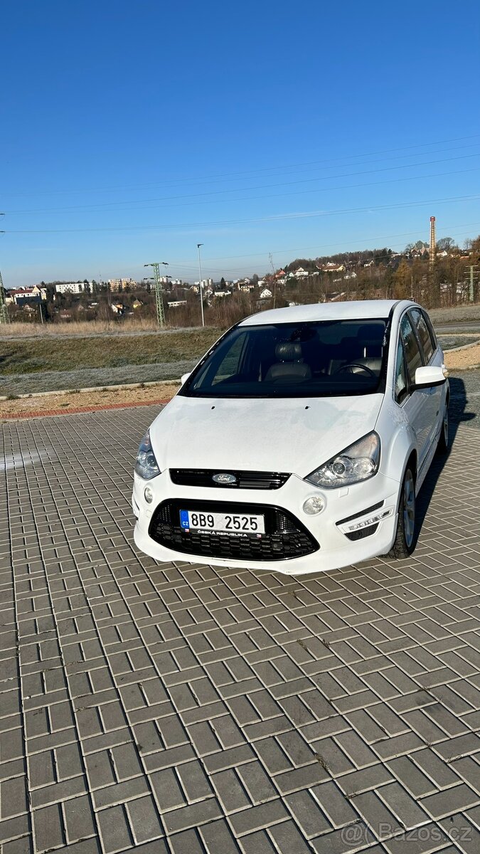 Ford S-max 2.2 147kw Titanium S, 7míst AT - 2
