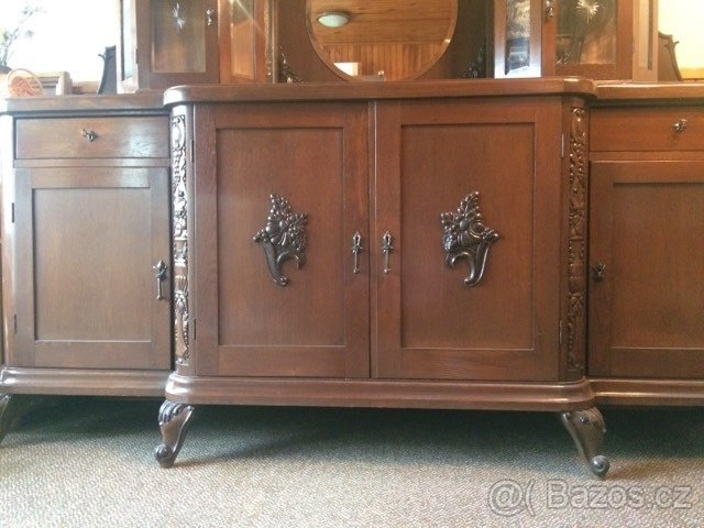 Starožitné bifé - 2