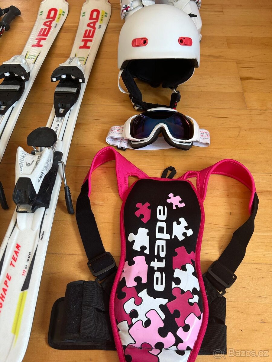 dětský lyžařský komplet pro holku - v moc hezkém stavu - 2
