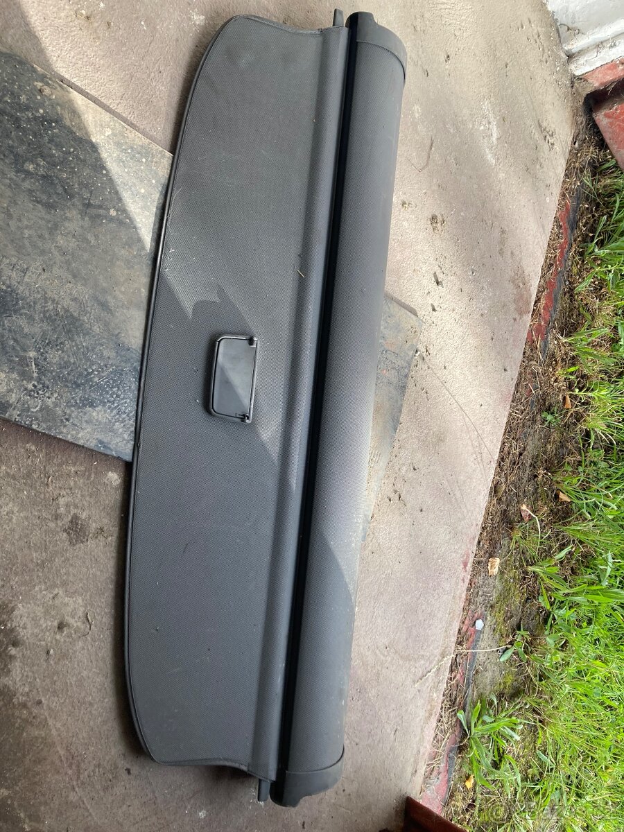 Roletka kufru Audi A4 B7 šedá - 2