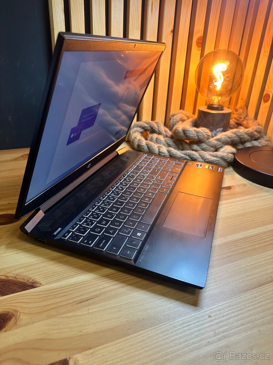 HP Pavilion Gaming 15 - 2