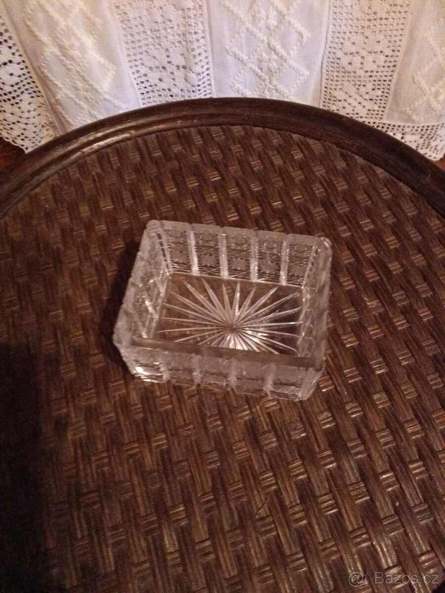 Broušená miska - 2