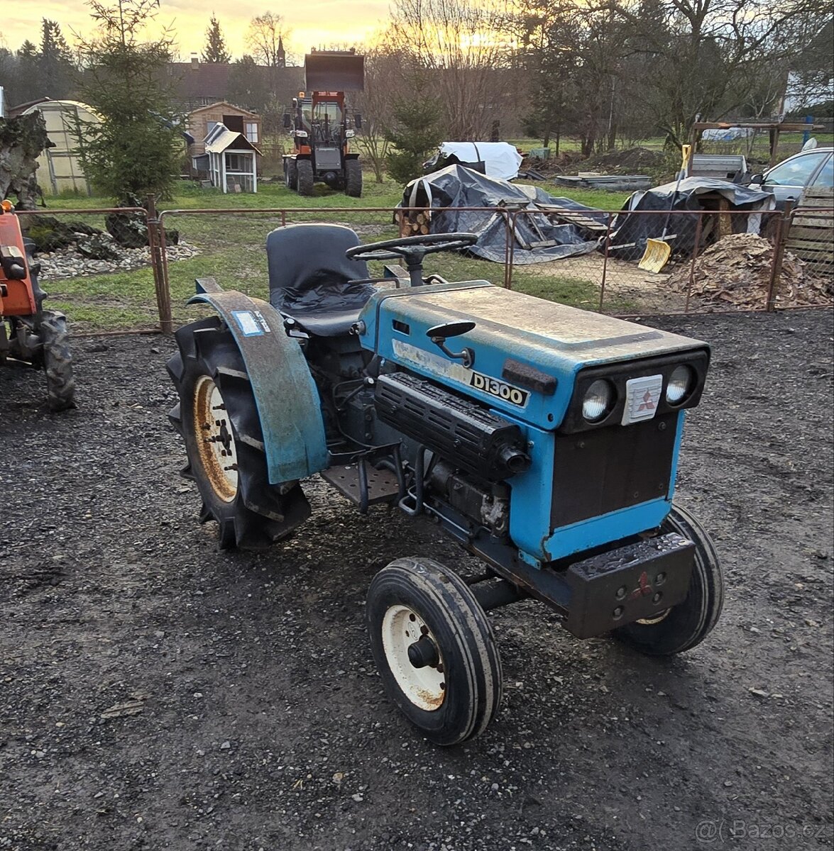 malotraktor Mitsubishi D1300 - 2