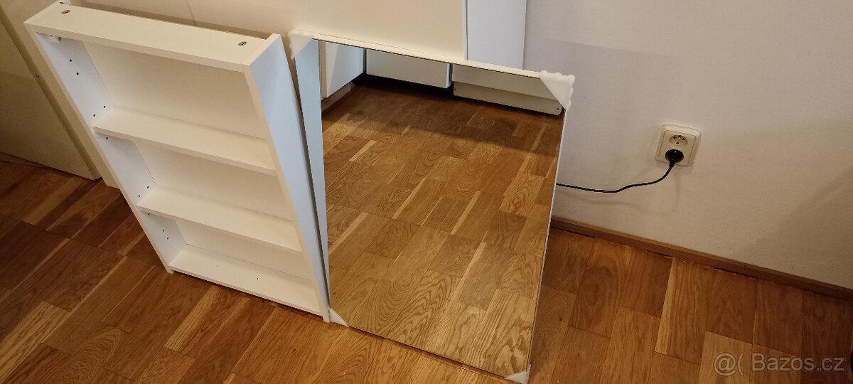 Zrcadlová skříňka LOSAGI - bílá - 2