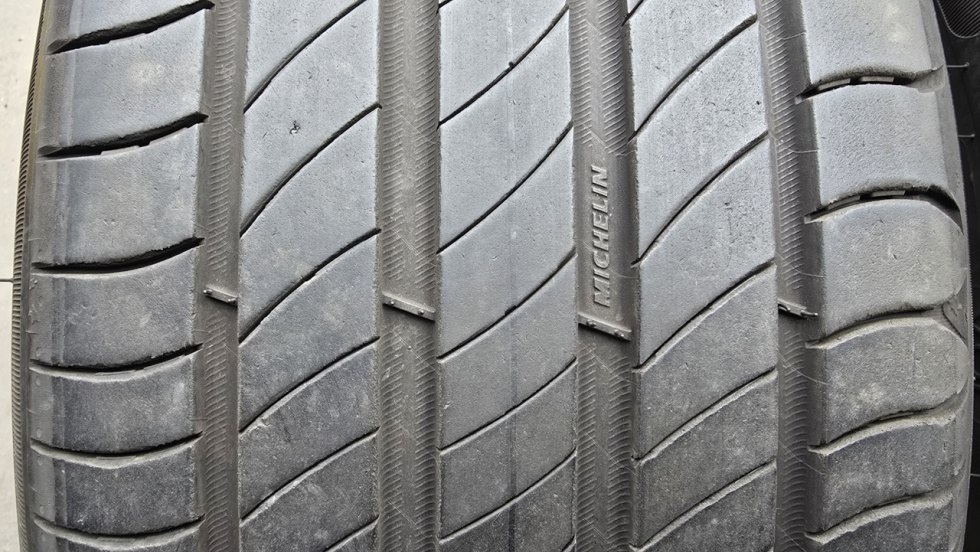 Letní pneu 255/45/20 Michelin - 2