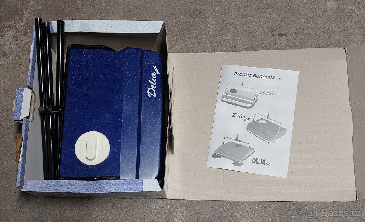 ZAMETAČ, MECHANICKÁ METLA, DELIA 2000 - 2