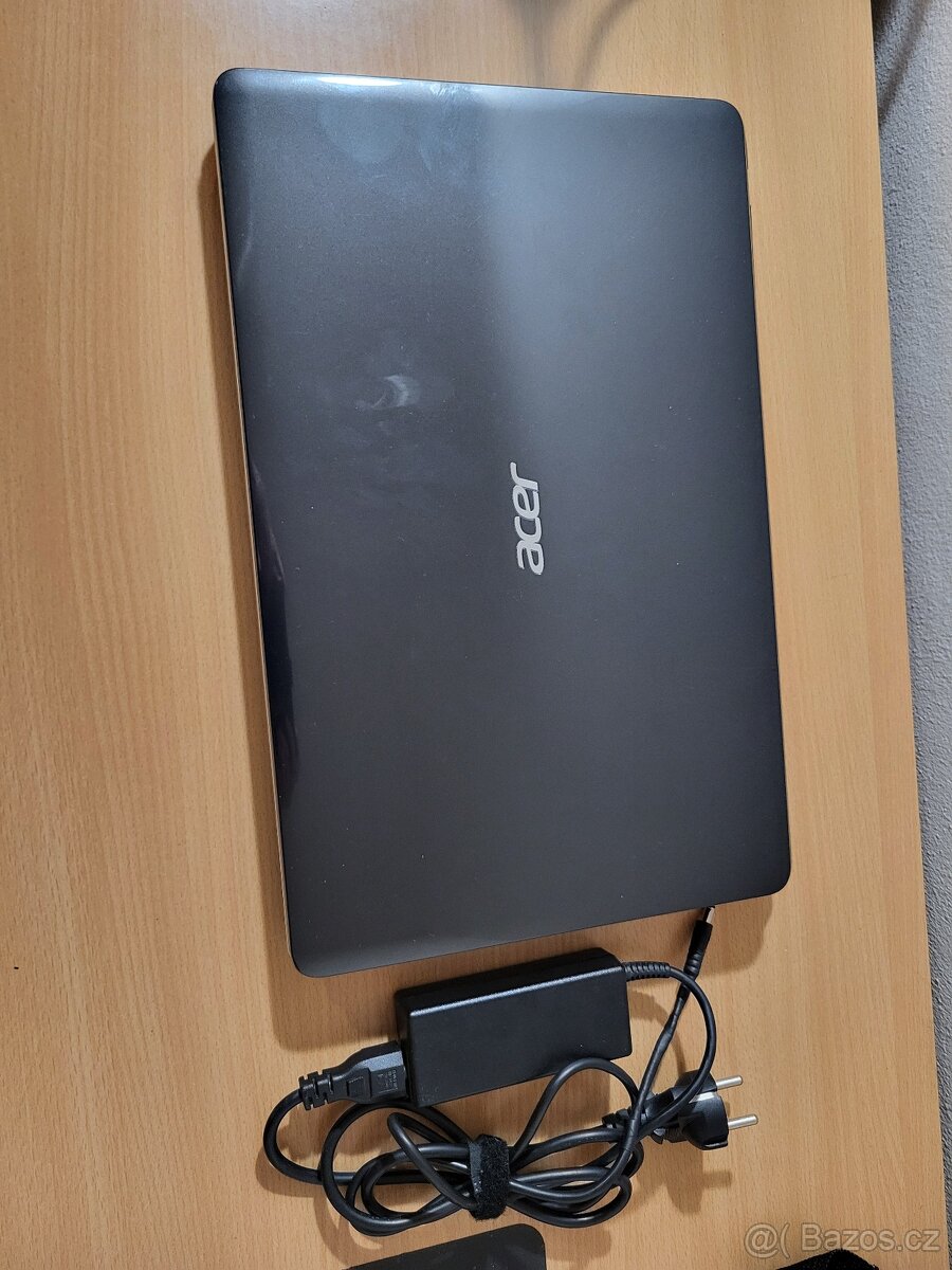 Acer Aspire E1-531 - 2