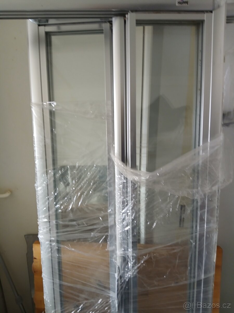 ROHOVÁ SPRCHOVÁ ZÁSTĚNA HUPPE - 2