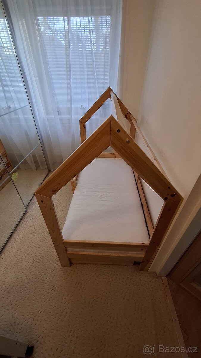 Dětská postel Domeček D3 borovice - 2
