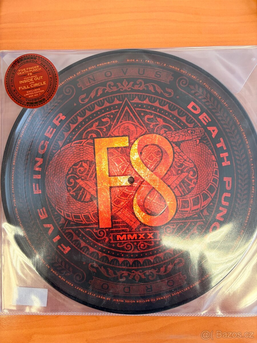 LP - Five Finger Death Punch - 2