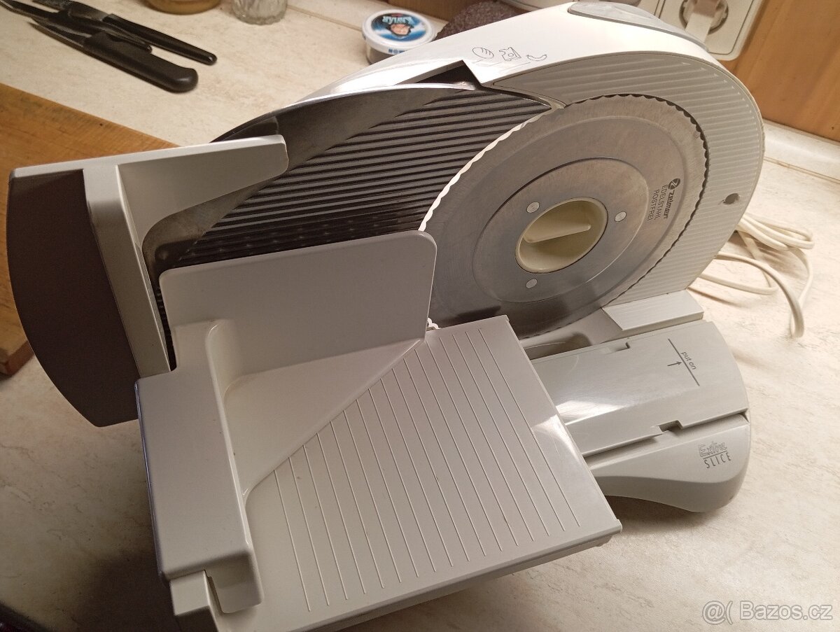 Elektrický kráječ Zelmer - 2