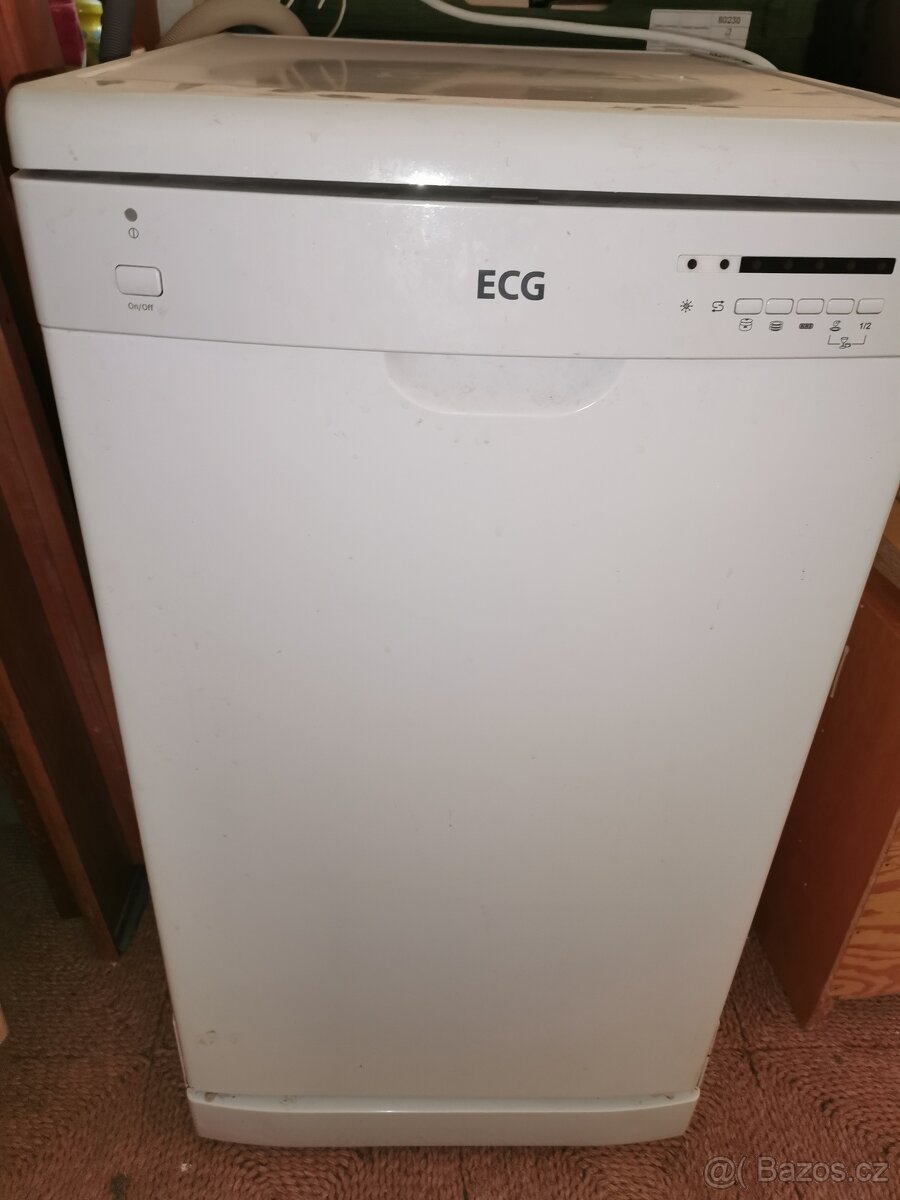 myčka 45cm voně stojící - 2