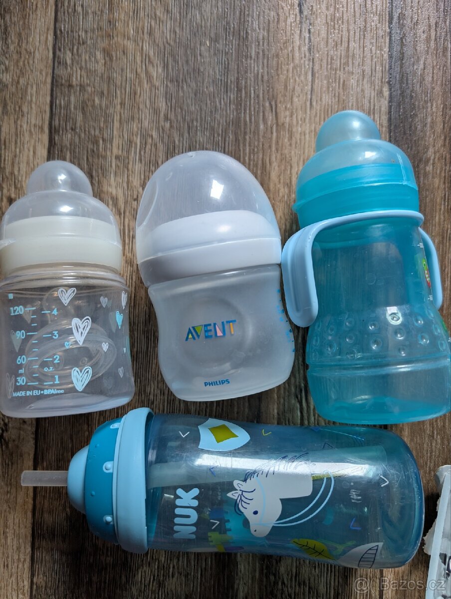 Mix lahví a dudlíků - 2