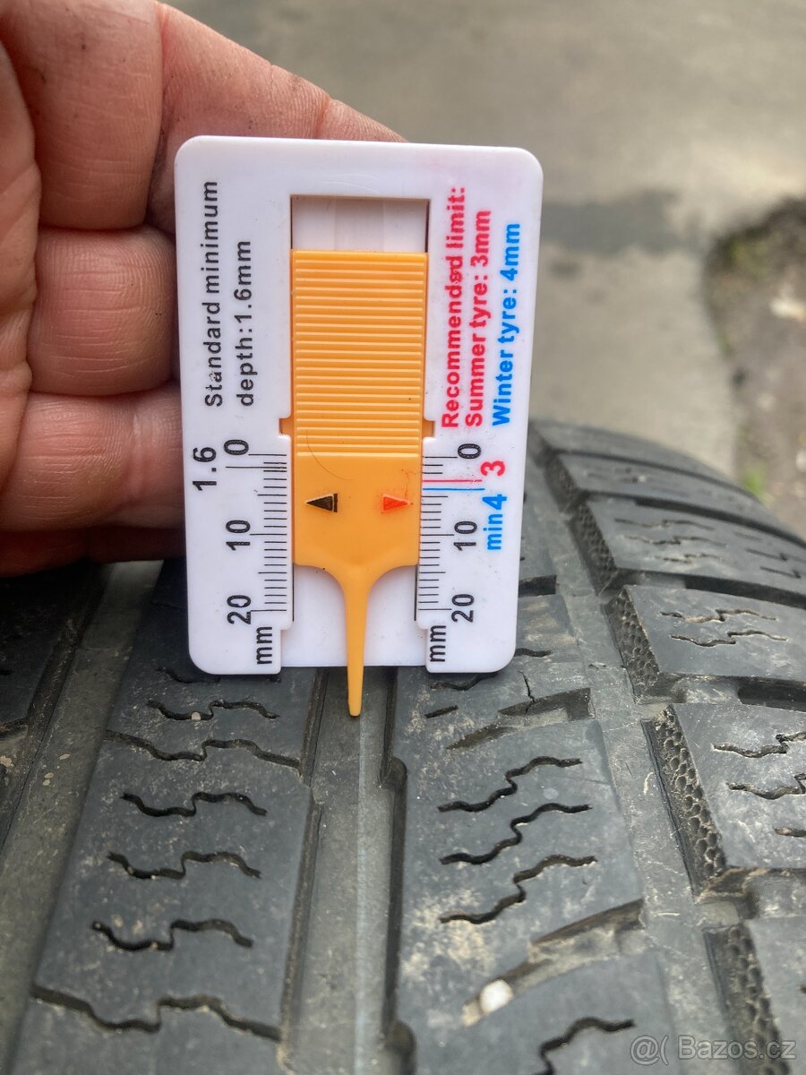 2x Nokian 245/50r18 6mm zimní - 2