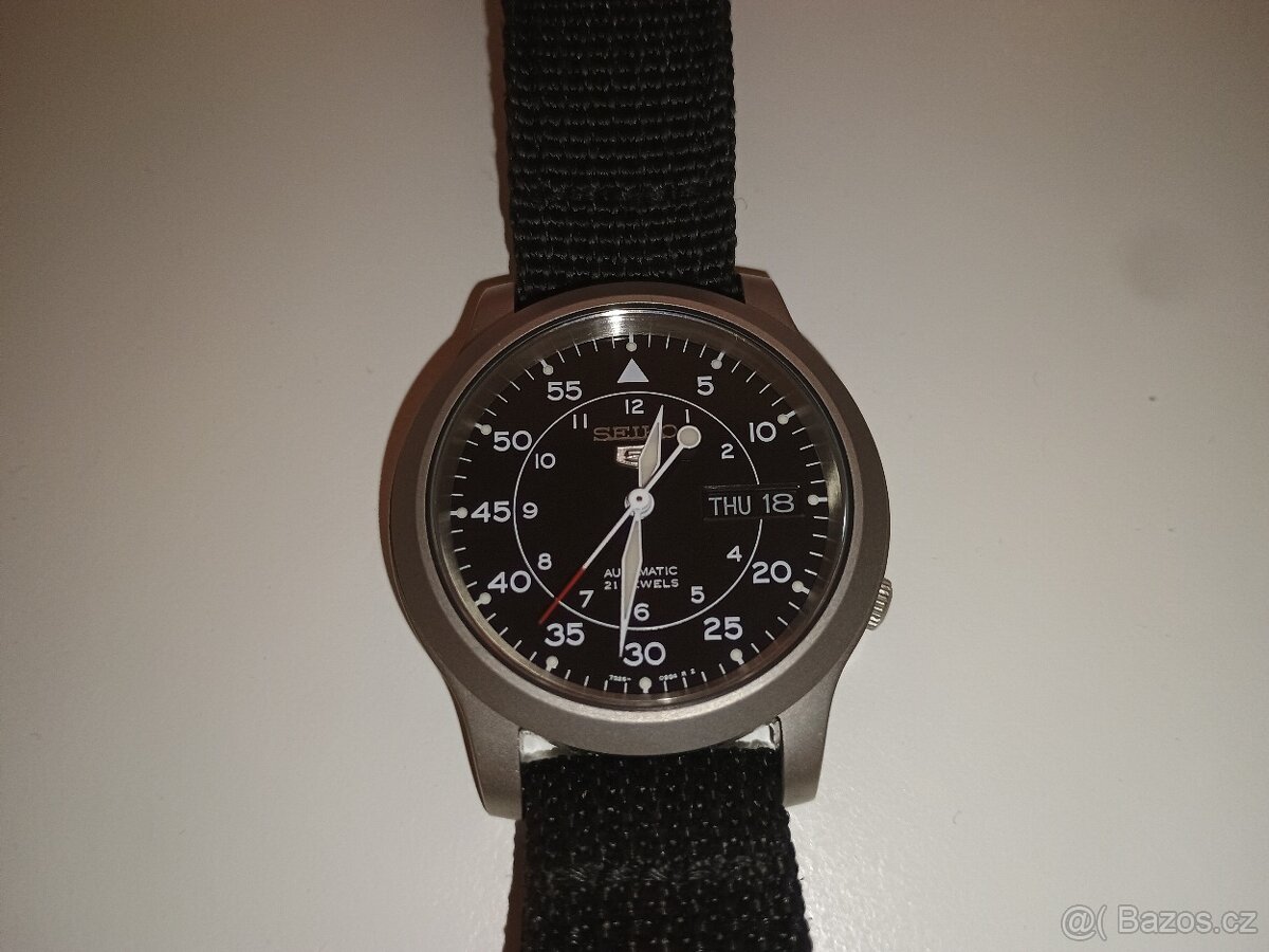 Automatické hodinky Seiko 5 SNK809K2 - 2