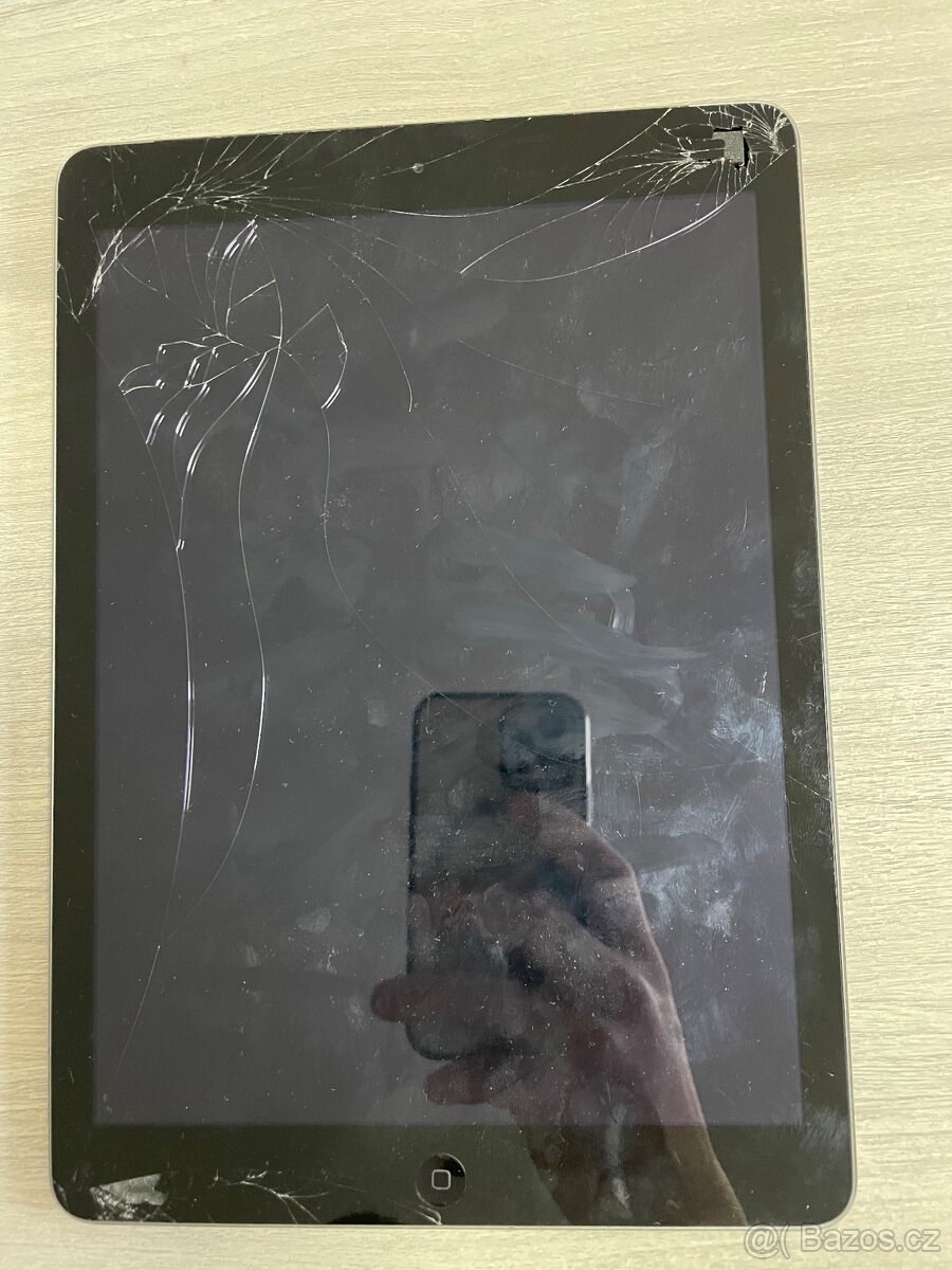 Prodám iPad Air 1 cellular + touch screen - 2