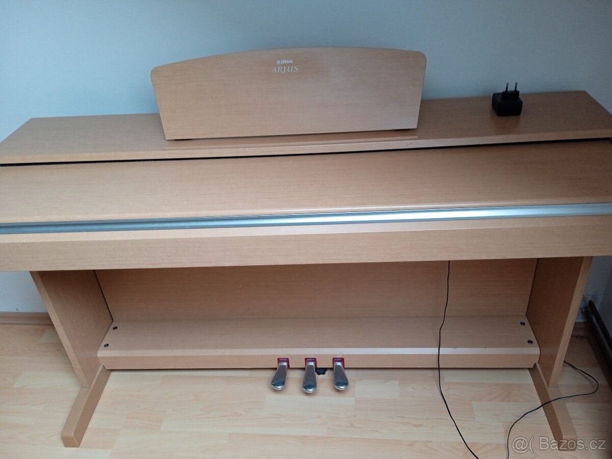 Prodám elektrický klavír - 2