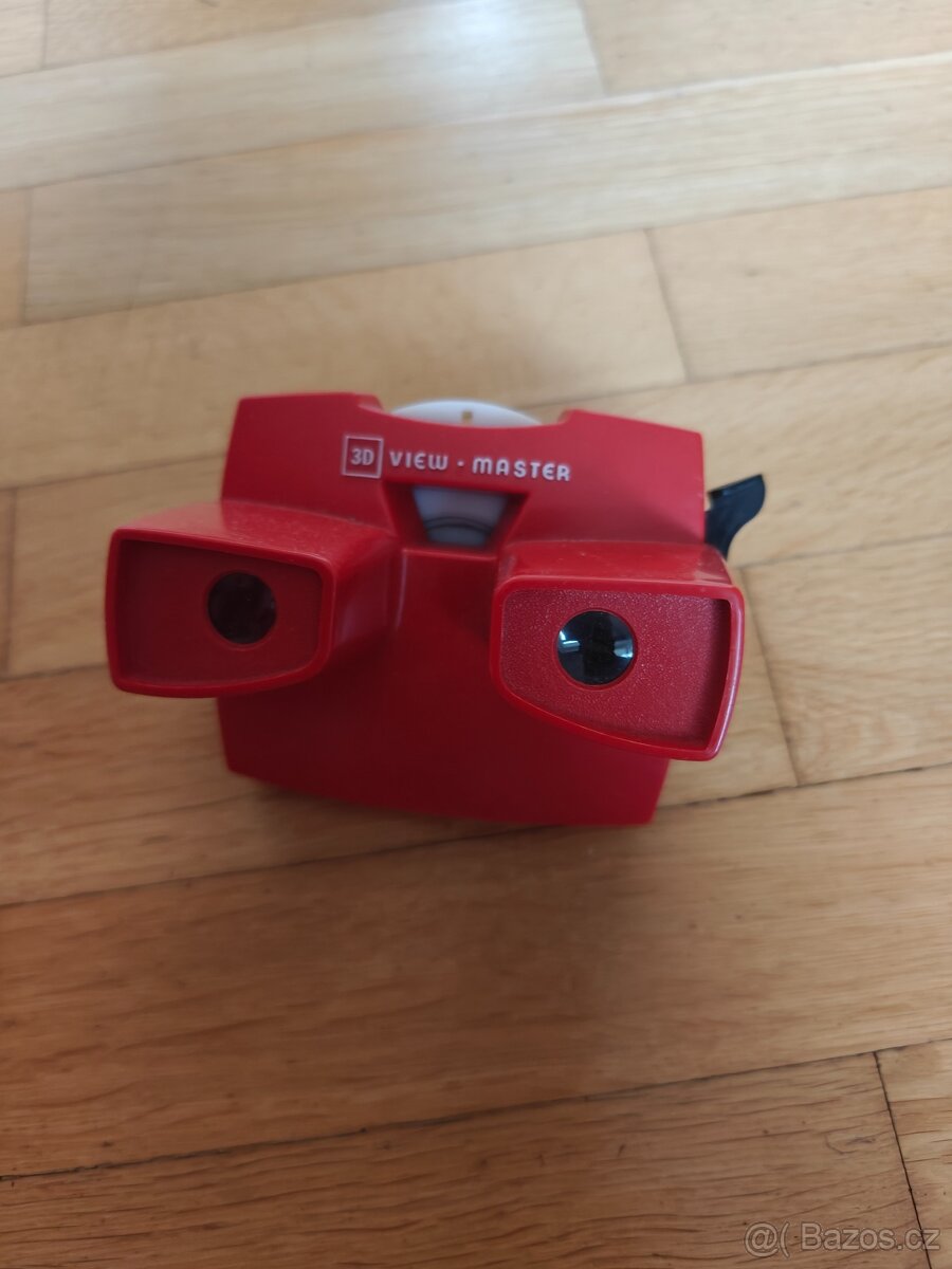 Stará prohlížečka stereo kotoučků - 2