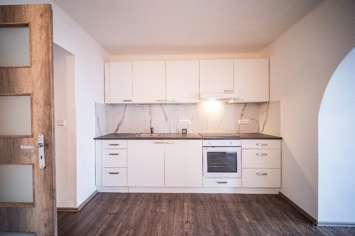 Prodej bytu 3+ kk, 75 m² – Broumov - 2