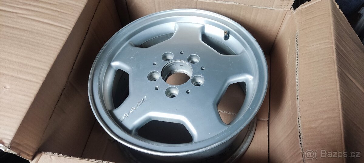 AMG monoblock Mercedes Benz 15" 5kusu - 2
