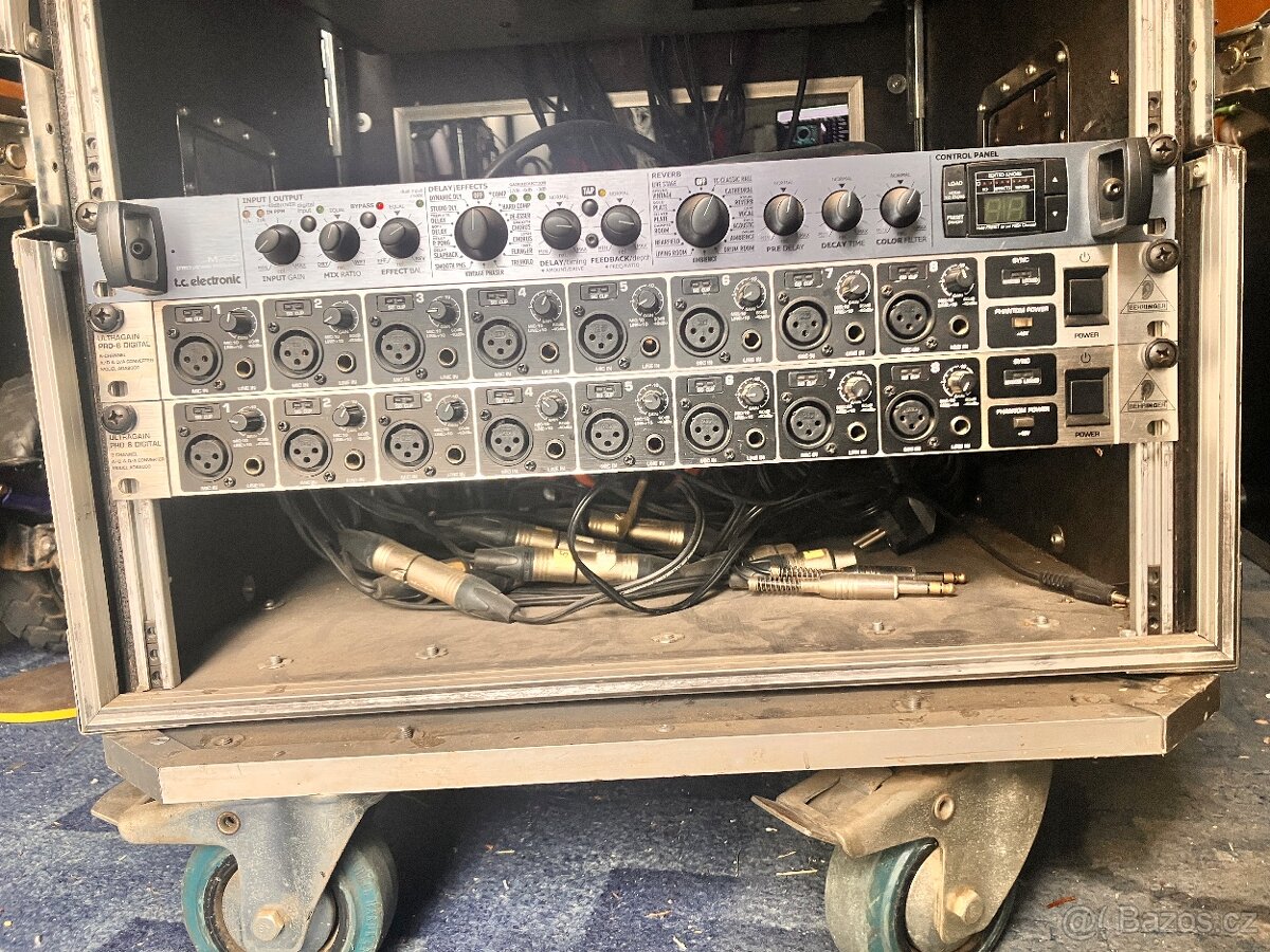 Prodám YAMAHA 01V96 + příslušenství - 2