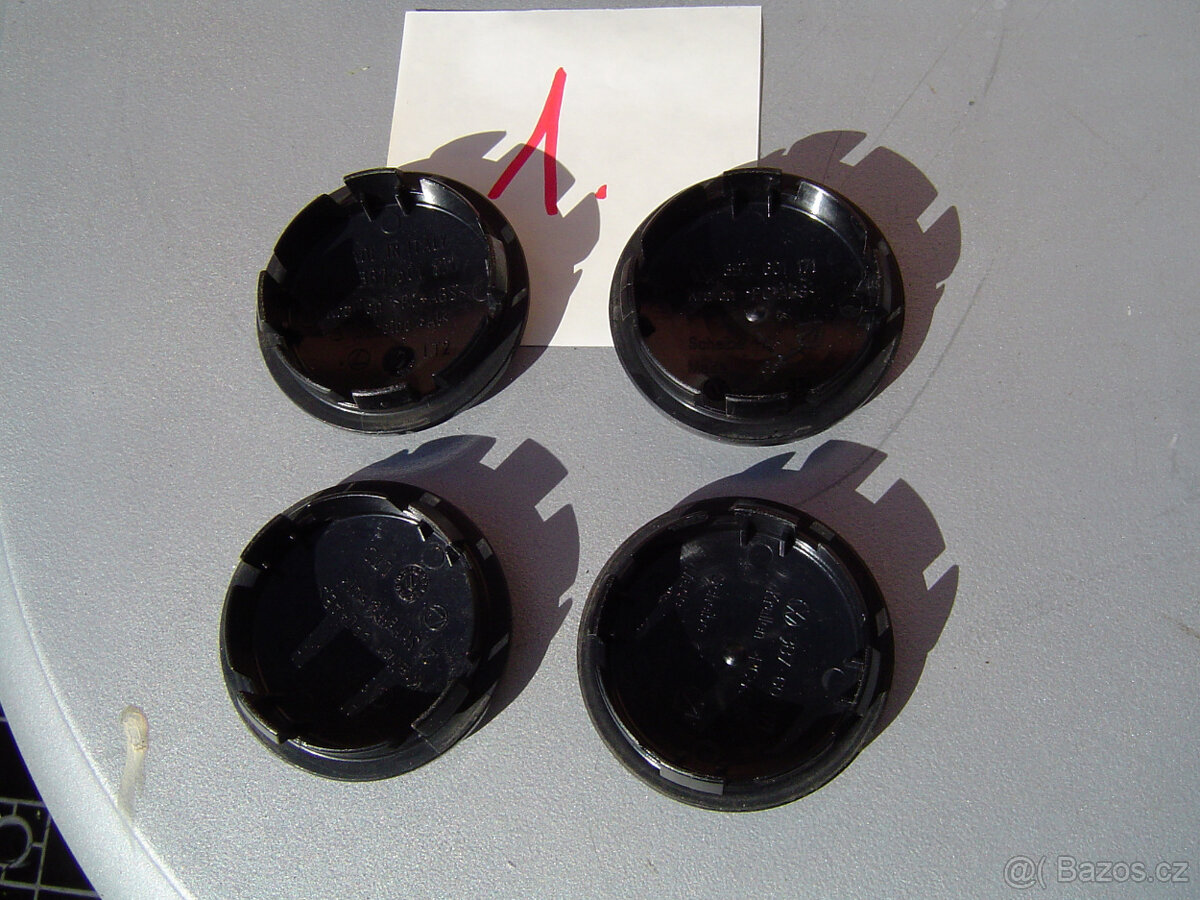 4 X STŘEDOVÉ POKLIČKY ORIGINÁL VW č.1 - 2