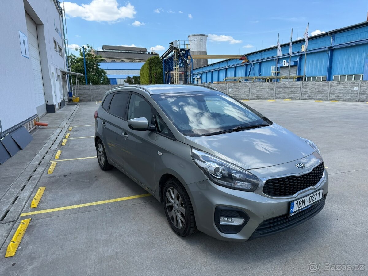 Kia Carens - 2