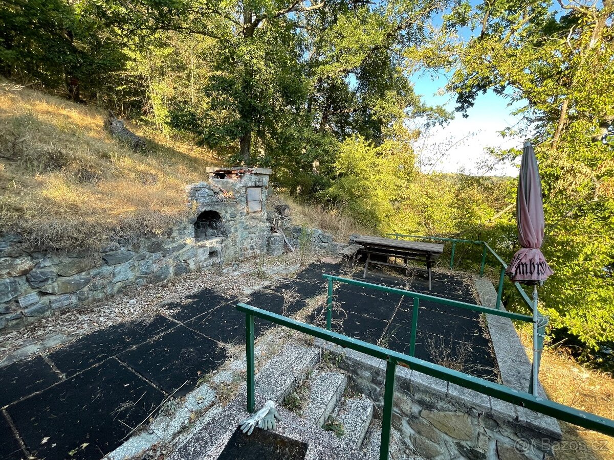 Prodej chaty na Vranovské přehradě - 2