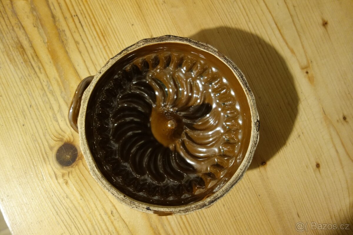 Kameninová forma na bábovku - 2