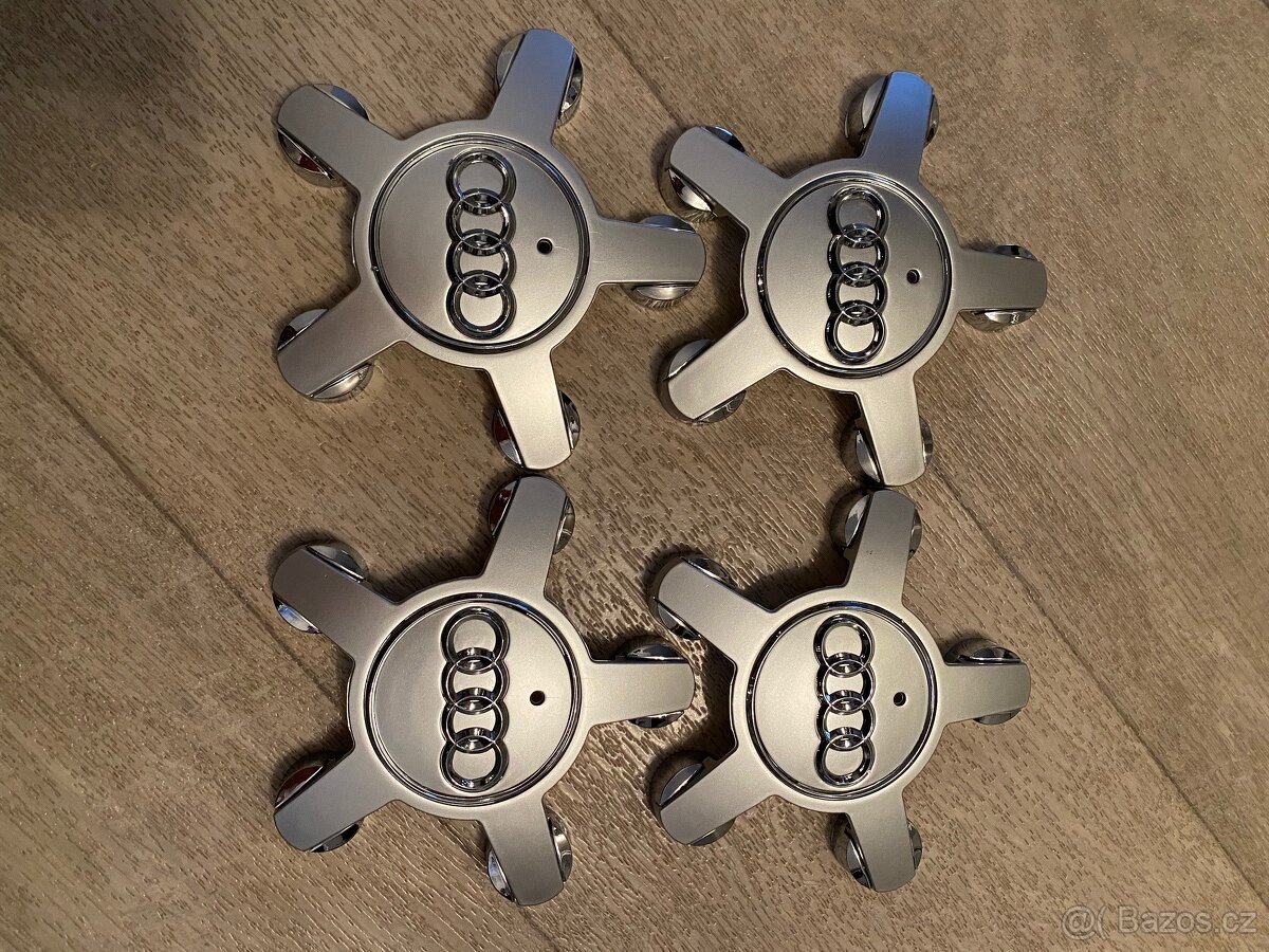 Audi 135 (5x112) mm středové krytky - 2