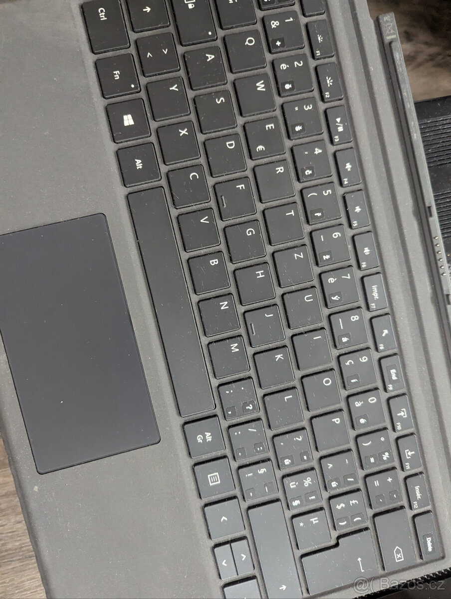 Microsoft Surface Pro 4 1724 na díly - 2