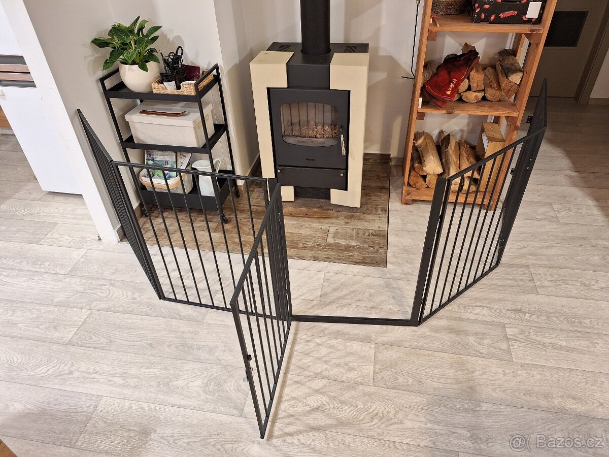 Zábrana ke krbu M.A.T. Group - 2