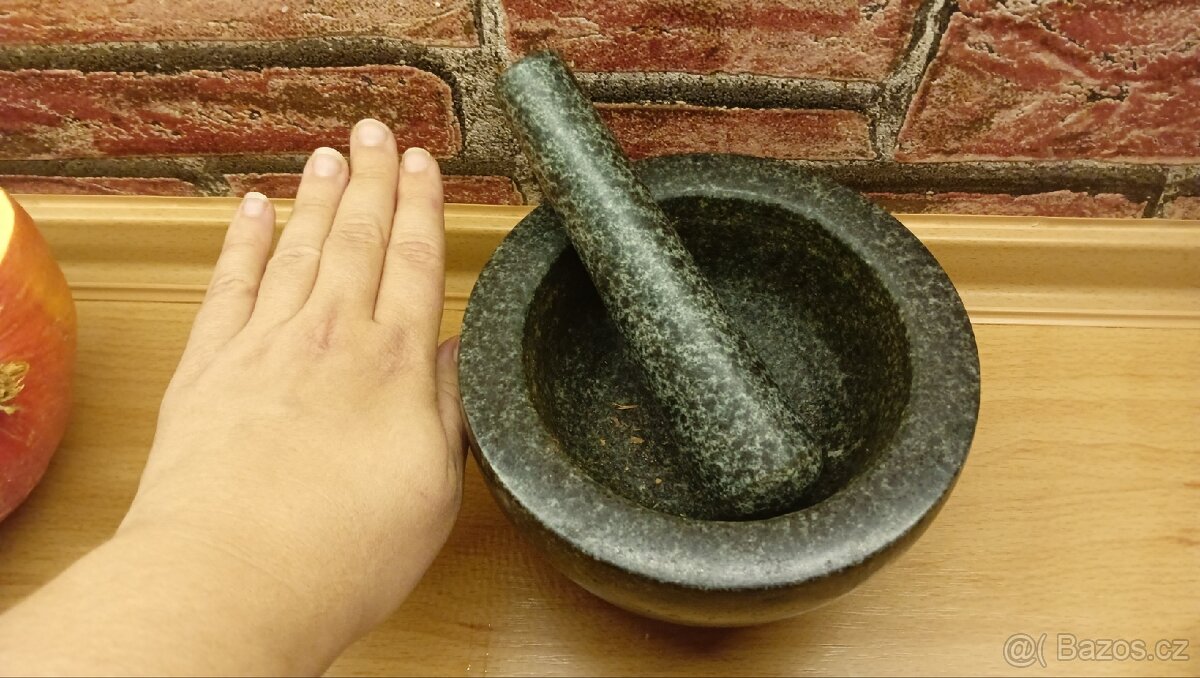 Granitový hmoždíř - 2