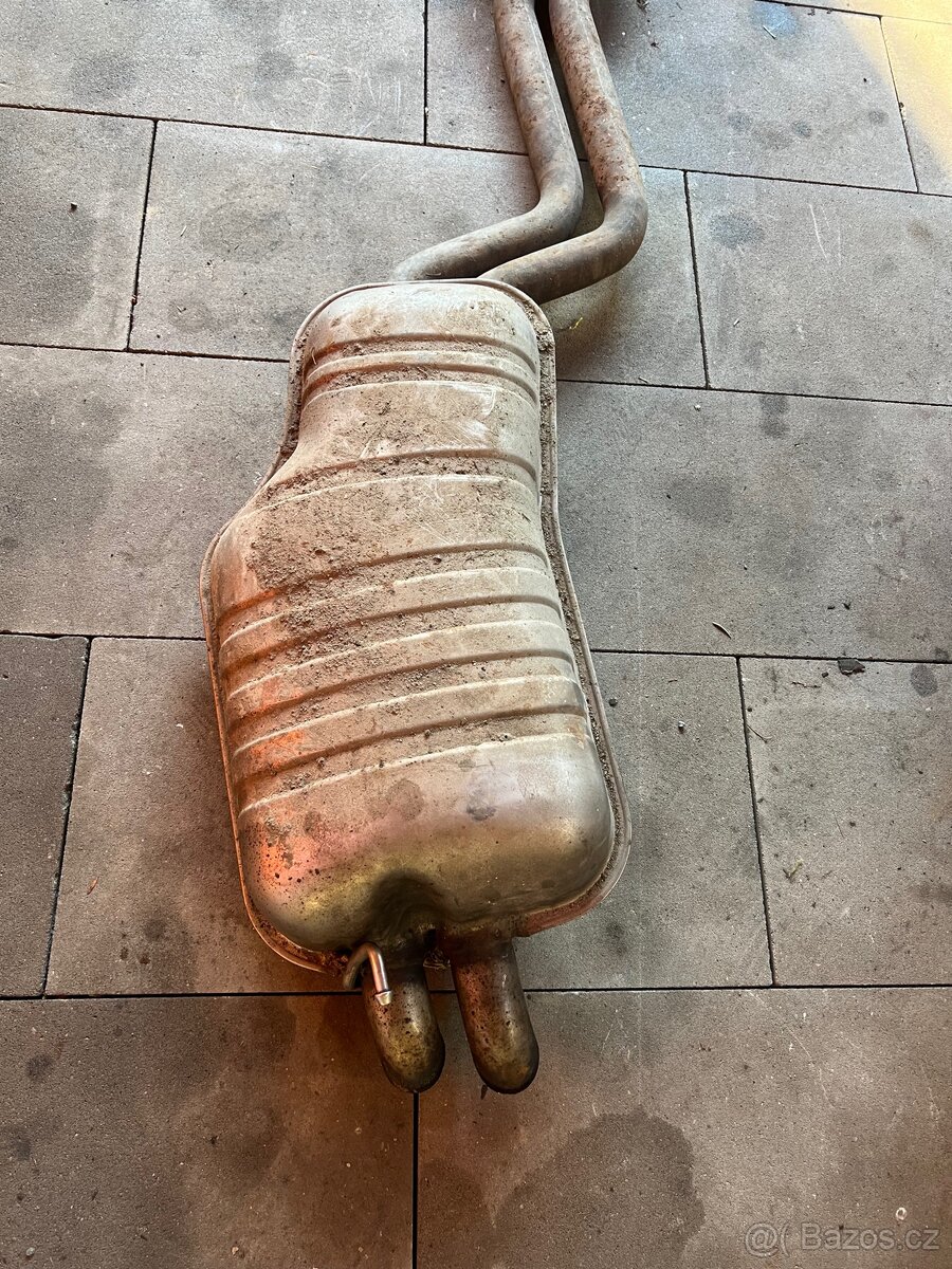 Výfuk bmw e46 330d - 2