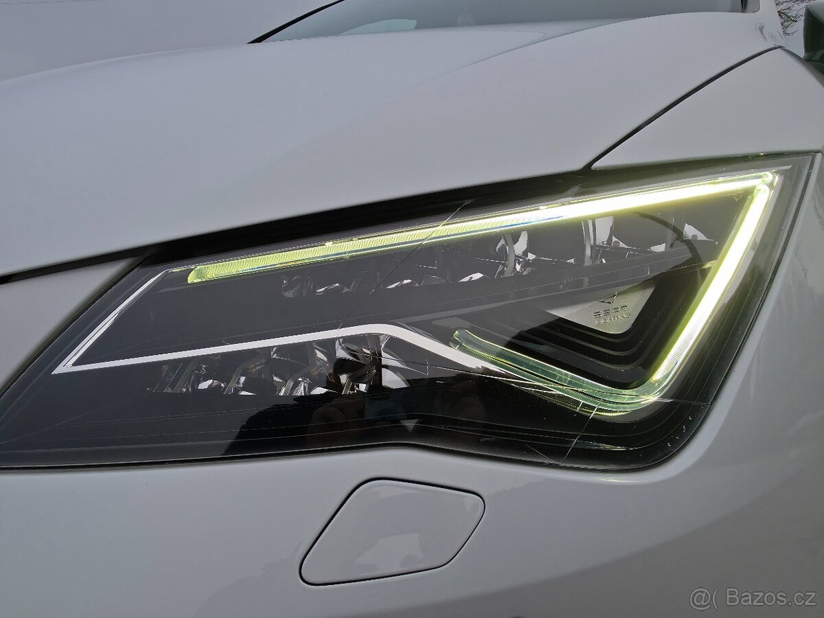 Leon Cupra ST 300 4Drive Carbon Edition - 2