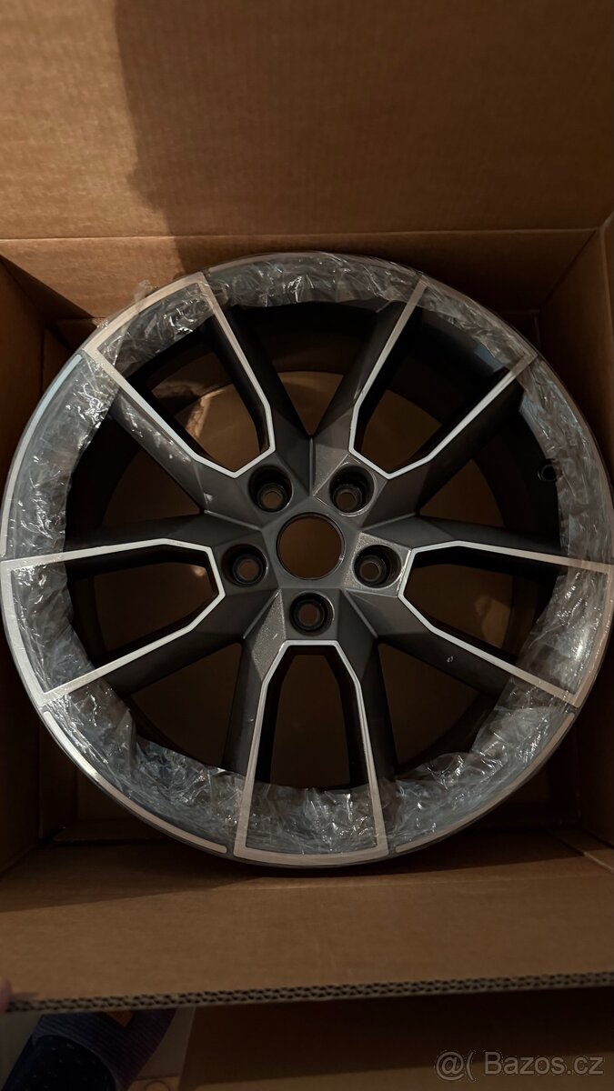 Original Škoda RS Superb - 2