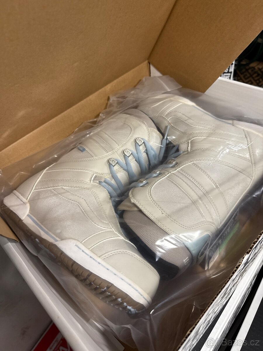 Nové Snowboardové boty Vans Mantra, grey/blue eur 39 - 2