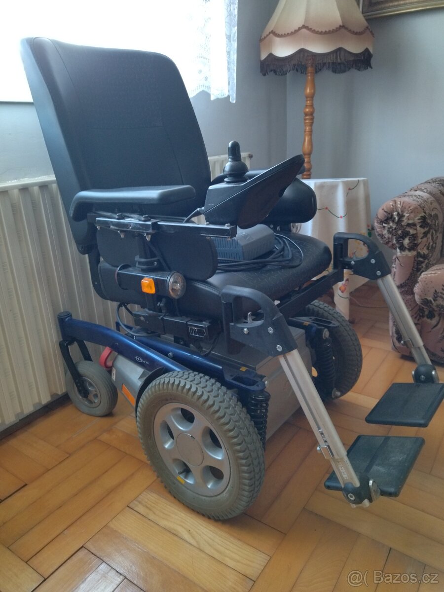 Elektrický invalidní vozík - 2
