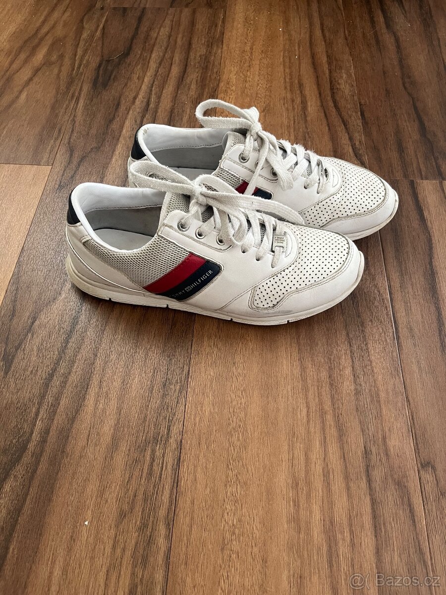 Kožené bílé tenisky Tommy Hilfiger - 2