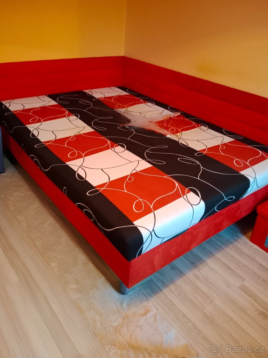 Postel s úložným prostorem - 2