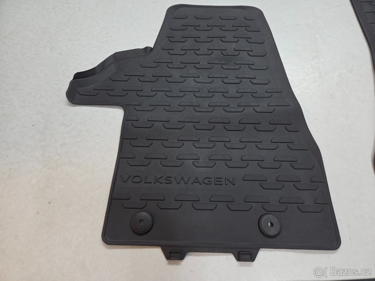Gumové koberce pro VW Multivan/ Transporter T6 - 2