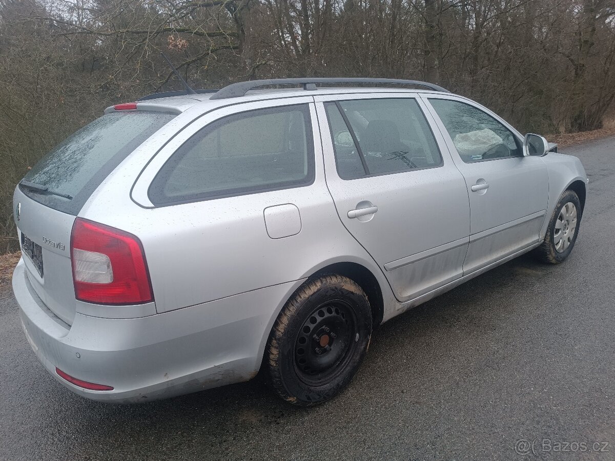 Škoda Octavia 2 , 1.6 tdi 77kw - 2