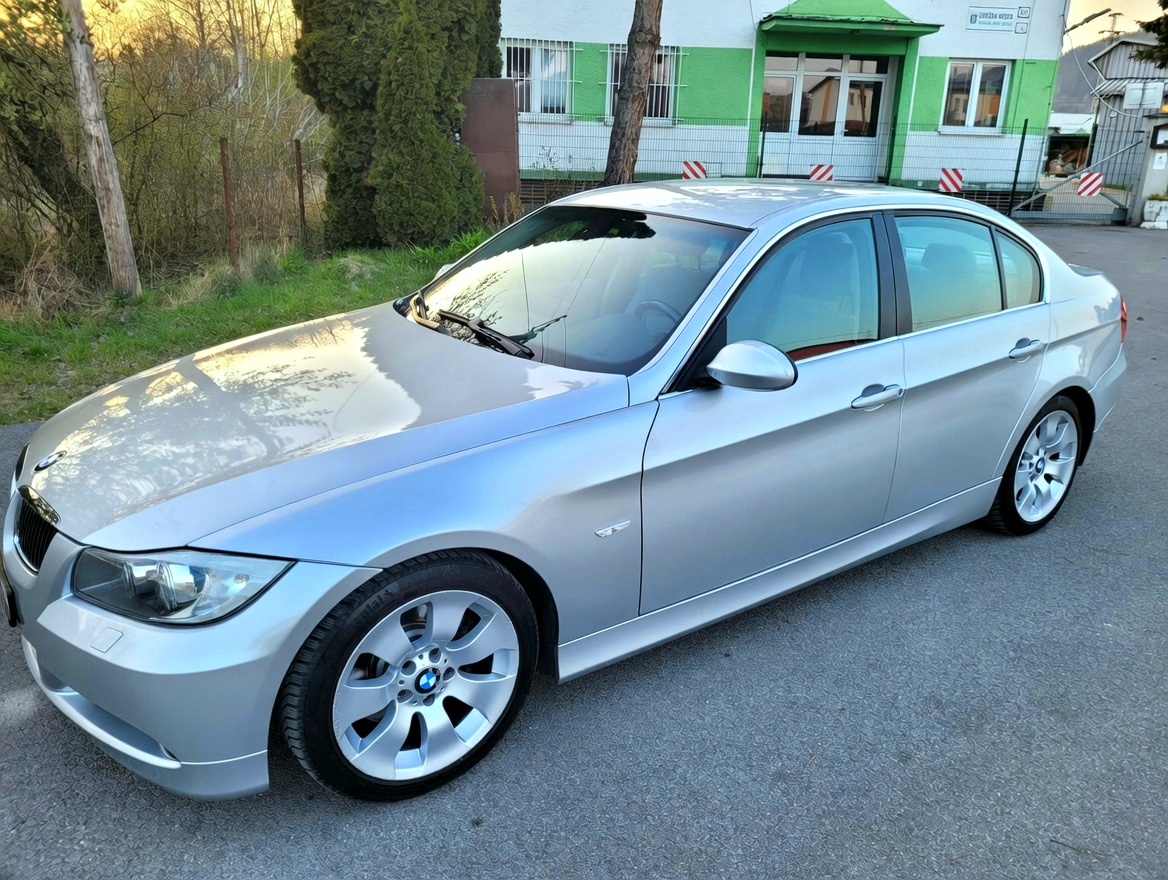 Bmw 330i - 2