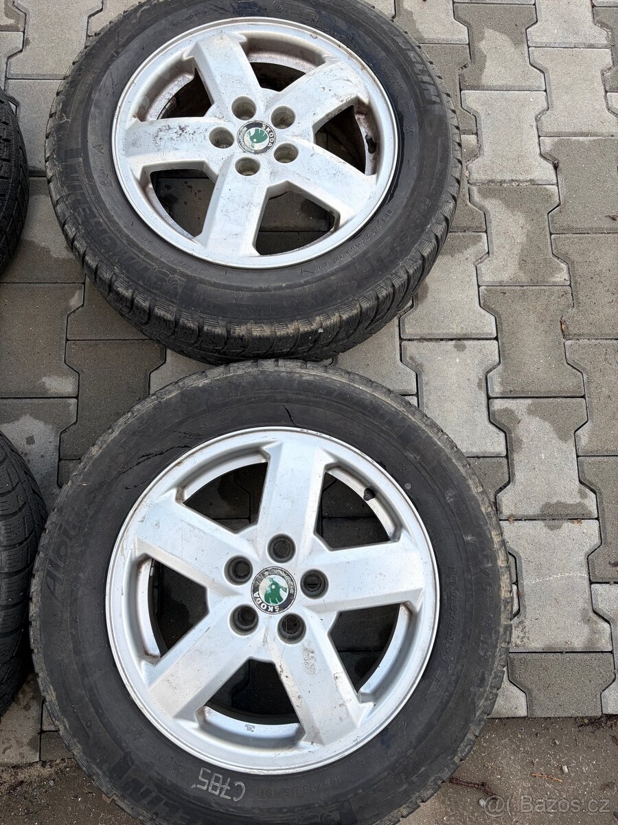 Sada kol Škoda Octavia 1 - 2