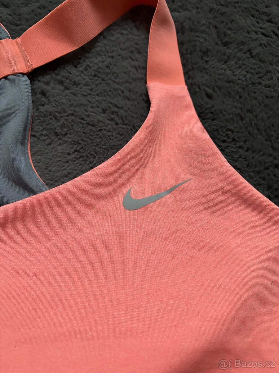 Sportovní top Nike - 2