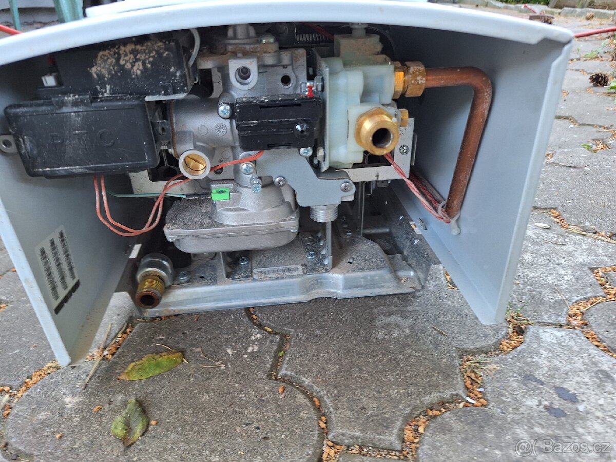 Plynový ohřívač vody Protherm Panda 18kw - 2